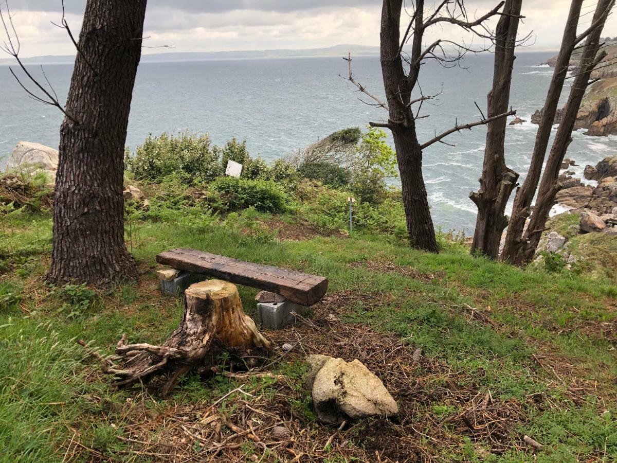 福斯巴萨斯住宿加早餐旅馆 Poullan-sur-Mer 外观 照片